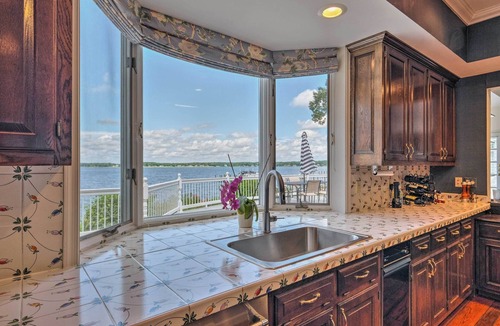 Leonardtown House | Waterfront Leonardtown Retreat w/Dock Access!