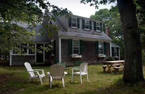 Bass River House | Waterfront location in historic Bass River