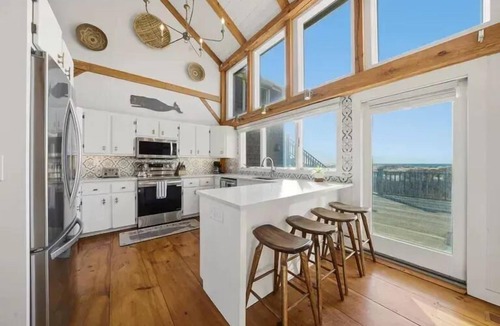 Nantucket House | Waterfront Madaket Beach House!