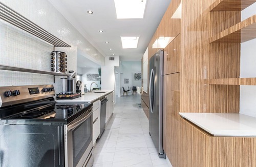 Ojus House | Waterfront Modern & Amazing Ambiance! Heated Pool with Great Location!