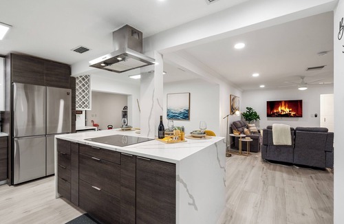 Boulevard Park Isles House | Waterfront Near Beach & Airport, HeatedPool&Kayaks, Game room