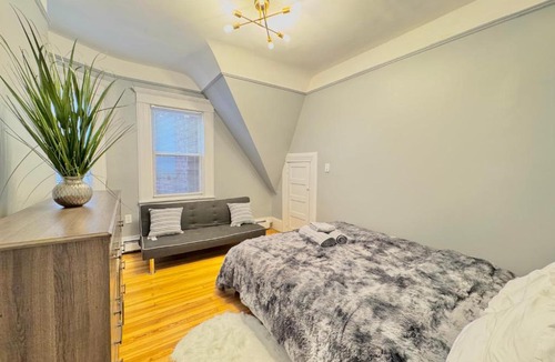 Weehawken Apartment | Waterfront NYC skyline views