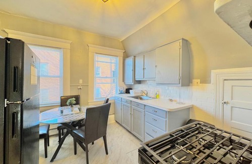 Weehawken Apartment | Waterfront NYC skyline views