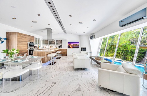 Riverside Park House | Waterfront Oasis/Cascading Pool & Views/Centrally located/Heated Pool/Cascade Key/Residences