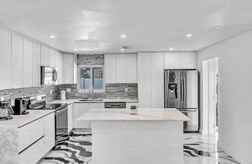 Fort Lauderdale Villa | waterfront Ocean dream House Hollywood Hard Rock airport