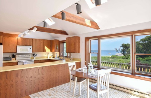South Orleans House | Waterfront on Pleasant Bay!