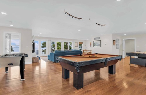 Royal Oak House | Waterfront Paradise | Pool, Views & Serenity