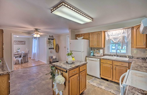 Reedville House | Waterfront Reedville Home w/Private Dock!