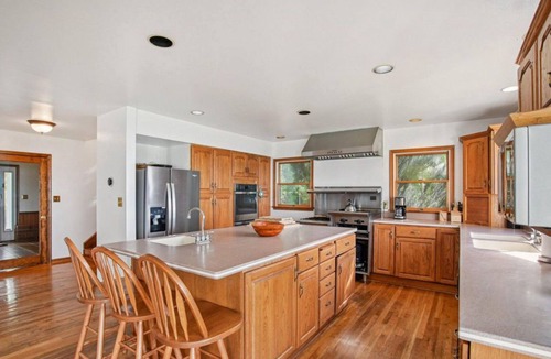 Mount Vernon House | Waterfront Retreat w/Private Beach and Dock