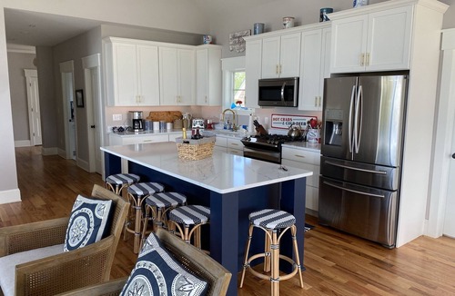 Cambridge House | Waterfront retreat, beautiful views!