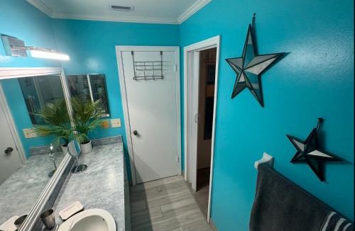 Lake Worth House | Waterfront Room with Private Bathroom Near PBIA & Lake Osborne