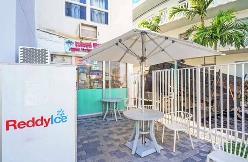 North Bay Village Condo | Waterfront Studio | Free Parking | North Bay Village