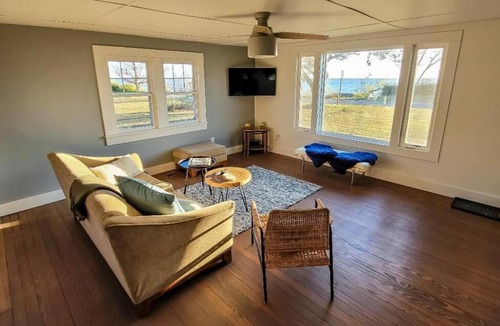 Currituck County House | Waterview Cottage in COINJOCK -- NOT Corolla