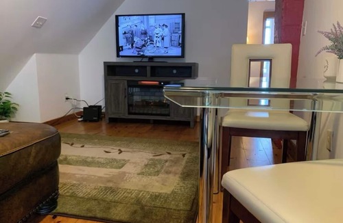 Rochester Apartment | Welcome to BlueTaro Home 3