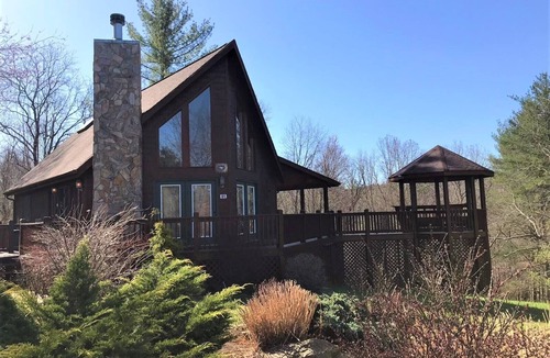 Piney Creek Cabin | Welcome to LAZY DEER CABIN!