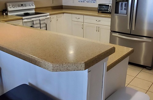 Crisfield Condo | Welcome to the best view in Crisfield! top floor condo!