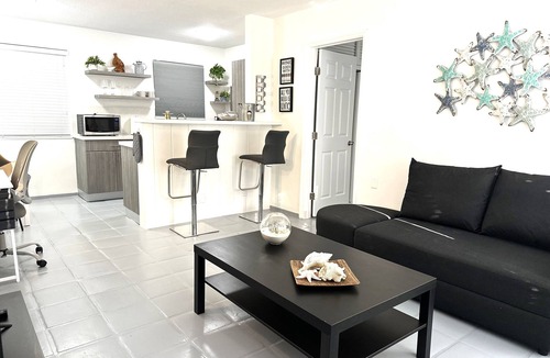 Central Oakland Park Apartment | Welcome to the Seahorse Cottage Apartment – Your Stylish Fort Lauderdale Escape