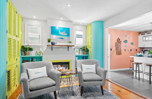 Middle River Terrace House | Welcome to the Bohemian, a Heated Salt-Water Tropical Pool Home!