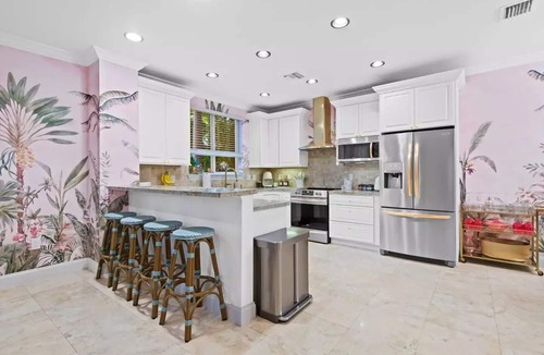 Lake Ridge House | Welcome to The Betty!
