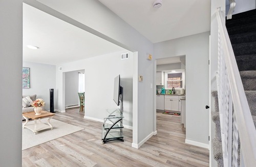 Pennsville House | Welcome to Your Perfect Getaway! Close to Wilmington, Newark, and Philadelphia!