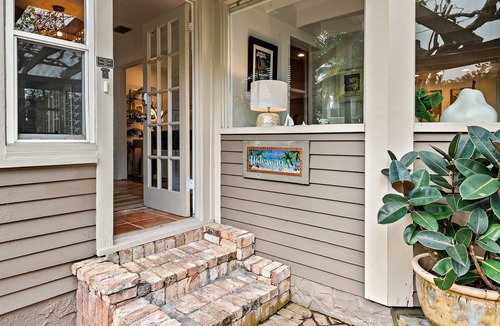 Colee Hammock House | Welcome to Victoria's Park Best Kept Secret, The Hideaway!!!