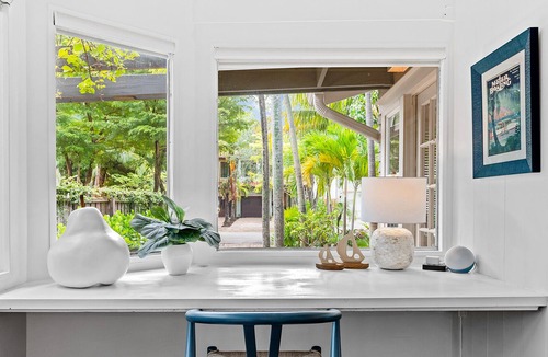 Colee Hammock House | Welcome to Victoria's Park Best Kept Secret, The Hideaway!!!