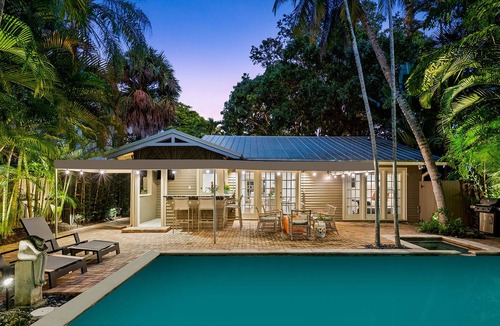 Colee Hammock House | Welcome to Victoria's Park Best Kept Secret, The Hideaway!!!