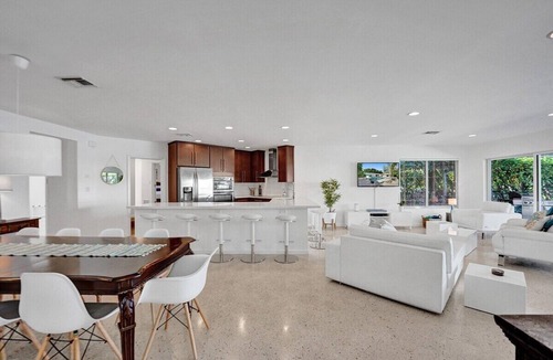 Dolphin Isles House | Welcome to your own private oasis at this enchanting Fort Lauderdale retreat!