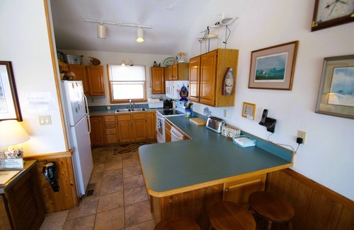Whalehead Beach House | WH972- 5BRs, Private Pool, Hot Tub, WIFI, Just One Block To The Beach!