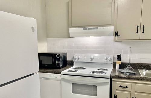 White Stone House | White Stone Gem with high speed internet