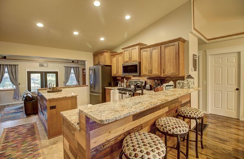 Whitefish House | Whitefish Luxury Escape w hot tub, fenced in yard, and fully stocked kitchen