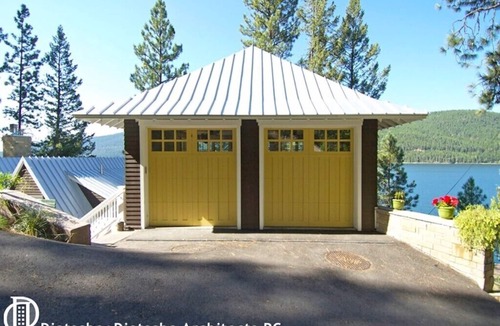 Whitefish House | Whitefish Montana~Luxury Lakefront~Alpine Skiing~30% Off Winter Monthly Rate