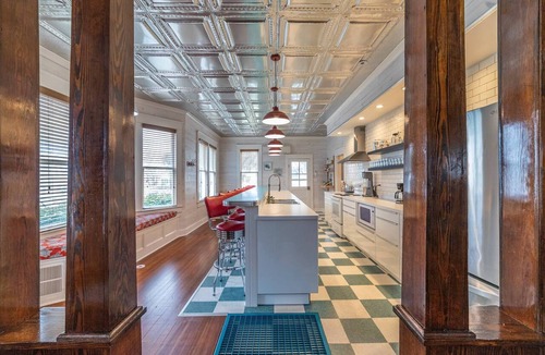 Sea Cottage Addition House | Wild Oats Home, Steps to Beach & Pet-Friendly