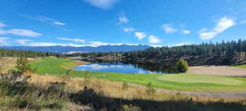 Eureka House | Wilderness Club Cottage on 18th Green