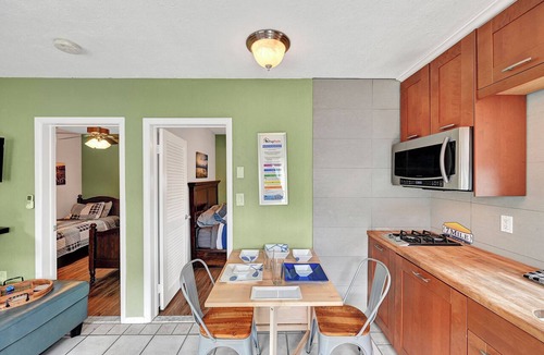 North Wildwood Condo | WildWoof Beach Bungalow @ North Wildwood - No Pet Fees!