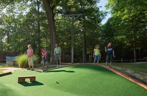 Stonehouse Other | Williamsburg Camping Resort 28 ft. Park Model 11