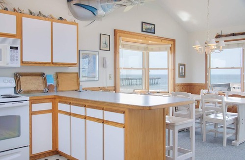 South Nags Head House | Windfall: Oceanfront, Great Views, Close to Pier