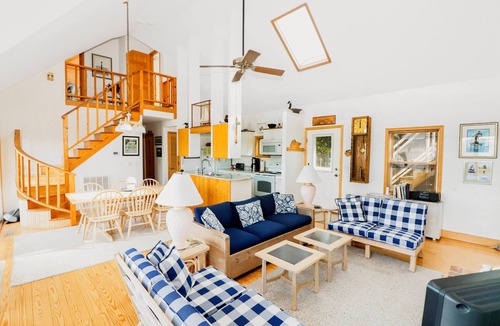 Chincoteague House | Windshadow | Bayfront Sunsets w/Screened Gazebo, Dock, Fireplace, Sky Deck Porch & Pet Friendly