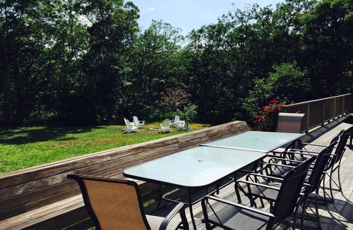 Edgartown House | Wintucket Cove Path-On The Great Pond-Boating And Biking! Central A/C