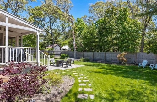 Lagoon Heights House | Wishing Well Oak Bluffs: 4-bedroom house with WiFi, AC - Close to Beach and Town