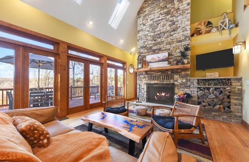 Swanton House | Wisp'd Away