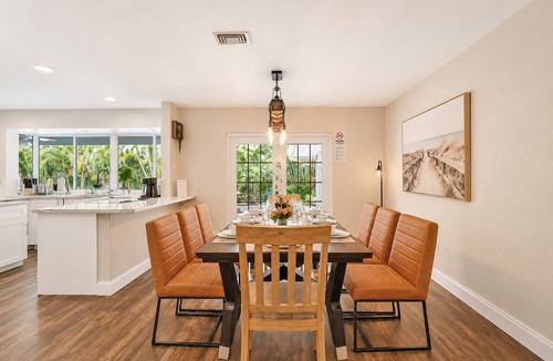 South Lake Villa | Wonderful 4BR & 3BA Villa Heated Pool near Beach