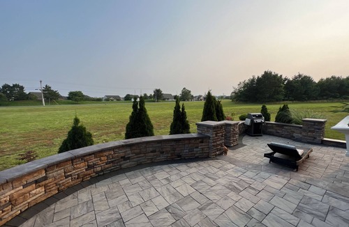 Milton House | Wonderful home with porch & courtyard - 5 mi to Lewes - 3bd,3ba Sleeps 6