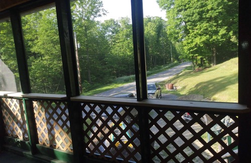 Knox Dale House | Woodland retreat. Close to civilization but not too close.