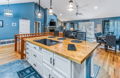 Louisa House | Woodland Retreat with Ping-Pong, Foosball, Paddleboards, Lake, Decks & Firepit