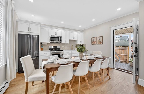 Fields Corner West House | World Cup 5BR Group stay Near Downtown Boston Parking, Backyard & Walk to Train