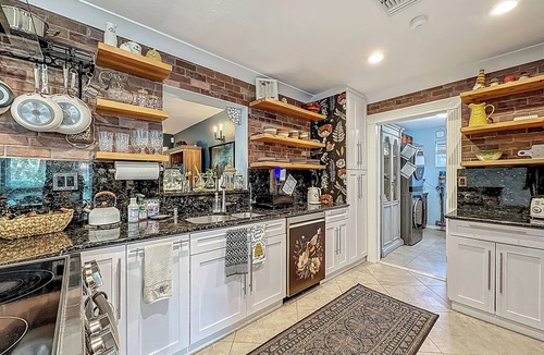 Riverland Village House | World Cup Oasis - Hot Tub - Hard Rock Stadium, FLL, Cruise Port, Beaches <20 min