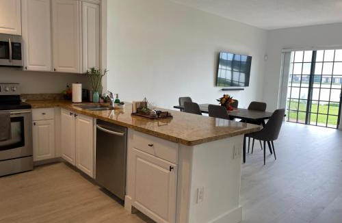 Ives Estates Apartment | World Cup Stay Near Hard Rock & FREE Airport Ride