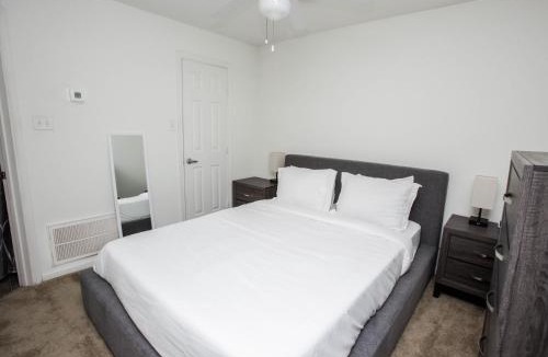 Coliseum Central Apartment | Wyndham 912 Urban Chic, wd, Parking, Pool