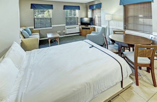Hancock Resort | Wyndham Bentley Brook-Ski In/Out, Pool, Next to Jiminy Peak - Only 25% Deposit!